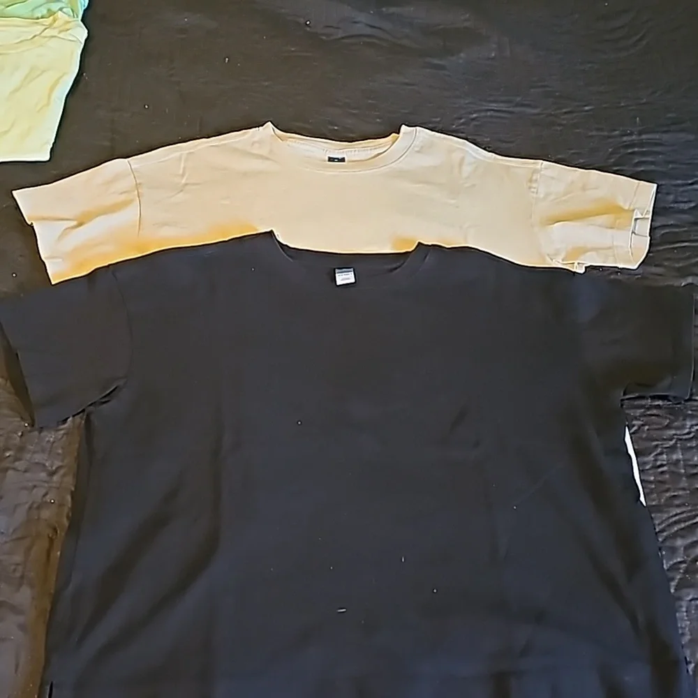 Old navy big kids shirts size‎ m